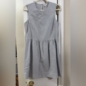 GAP Navy and White Striped dress size 8 b4